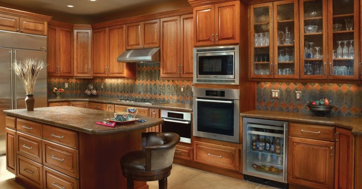 How to Pick Cabinets for Your Tucson Kitchen or Bath Remodel